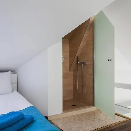 Διαμέρισμα Chik Chirik House Πράγα