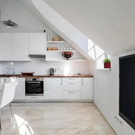 Chik Chirik House Praha